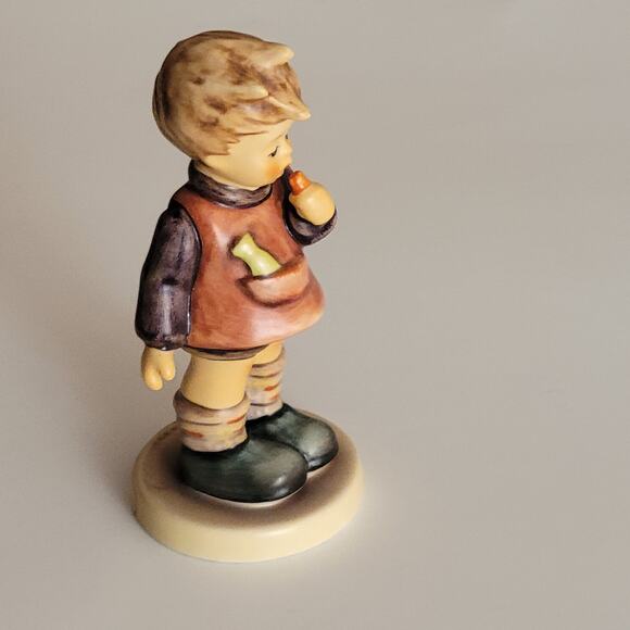 Vintage Hummel Goebel Germany 1996 First Issue Delicious Figurine 4.25" - Picture 4 of 13